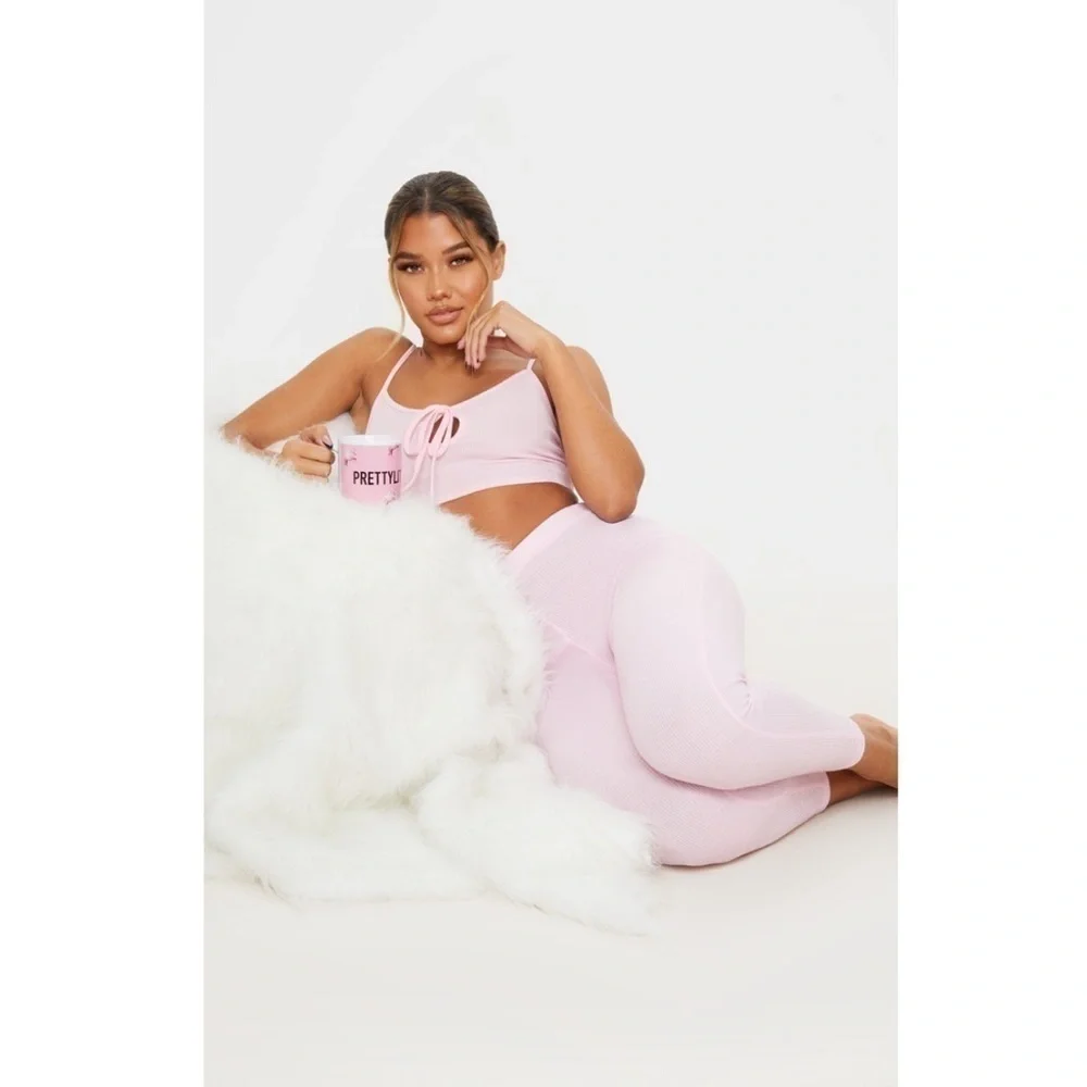 PRETTYLITTLETHING Pink Ribbed Leggings